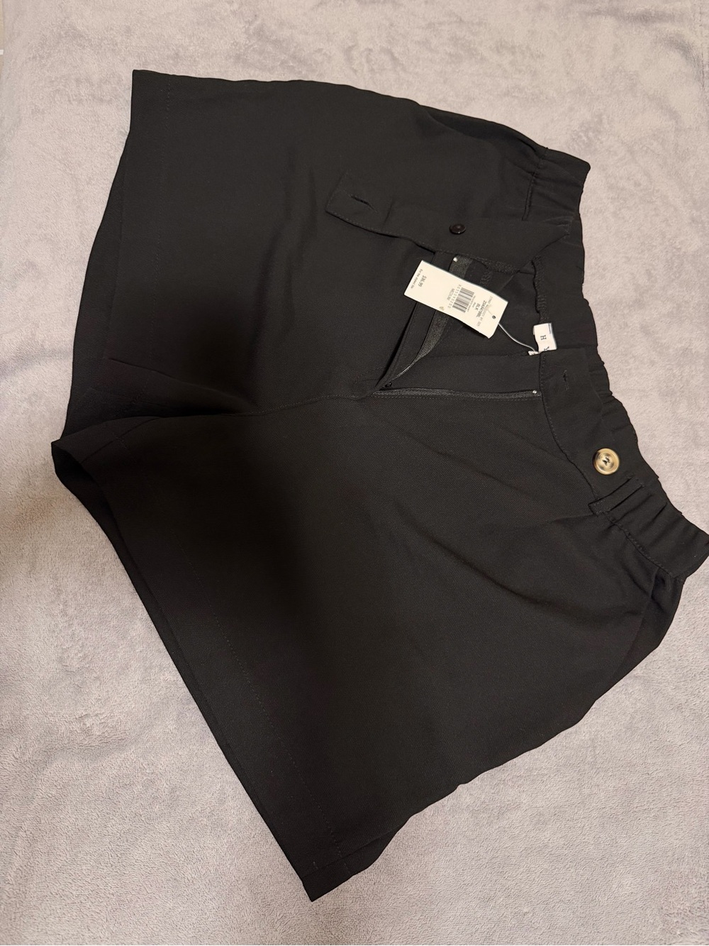 NWT HYFVE Women's Black High-Waist Dress Shorts